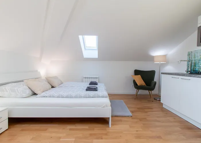 Washingtonova Cr Apartment Prag